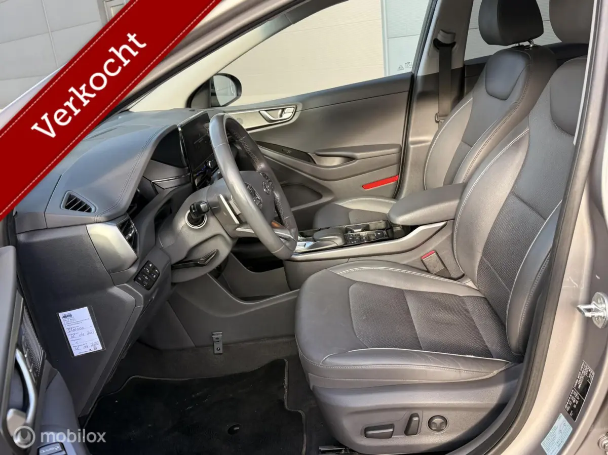 Premium 38 kWh | Leder | Stoelkoeling | Stoelverwarming | Camera | Allseason