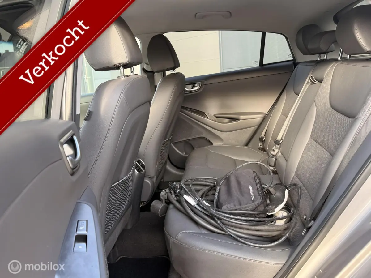 Premium 38 kWh | Leder | Stoelkoeling | Stoelverwarming | Camera | Allseason