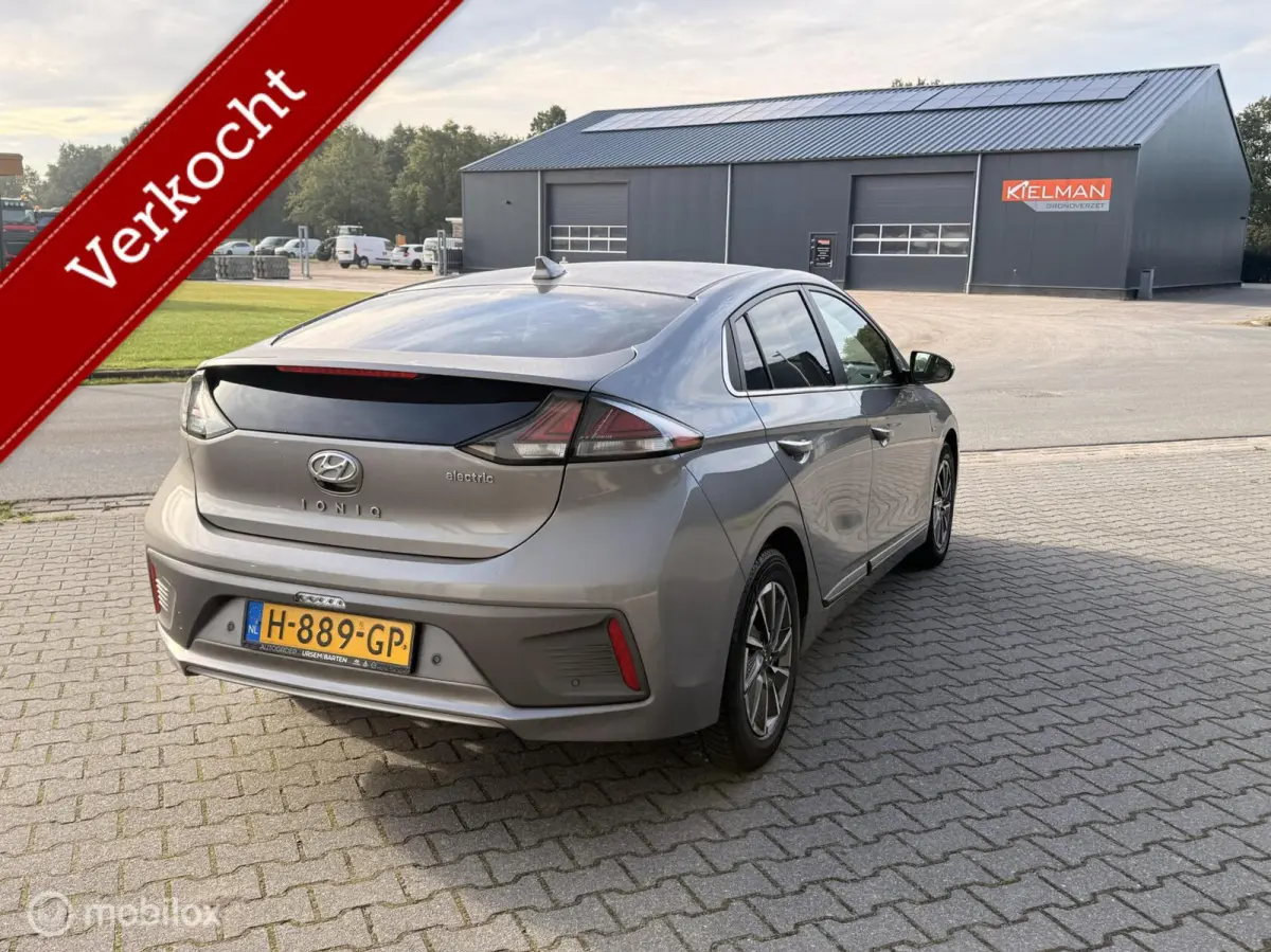Premium 38 kWh | Leder | Stoelkoeling | Stoelverwarming | Camera | Allseason