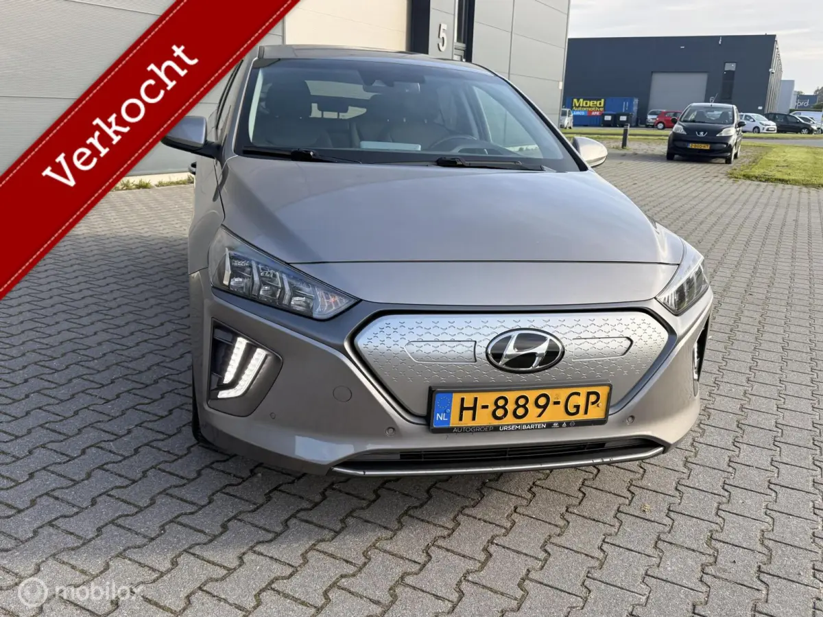Premium 38 kWh | Leder | Stoelkoeling | Stoelverwarming | Camera | Allseason