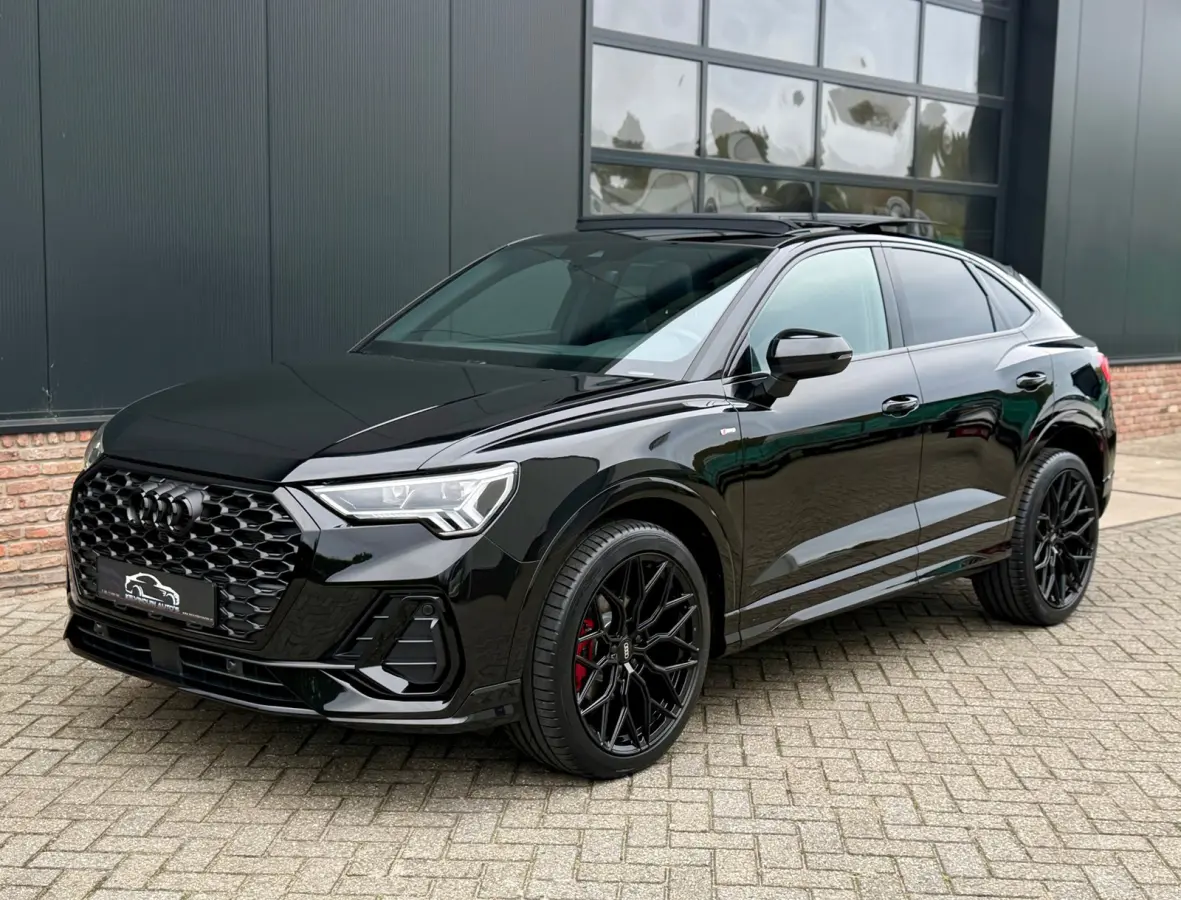 35 TFSI S-Line 150 pk Blackstyle/pano/Camera/sfeerverlichting