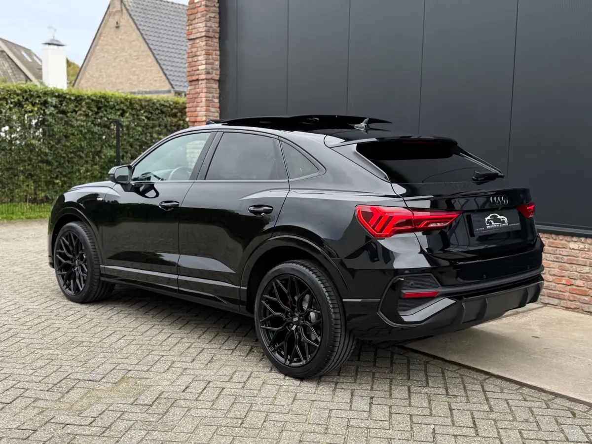 35 TFSI S-Line 150 pk Blackstyle/pano/Camera/sfeerverlichting