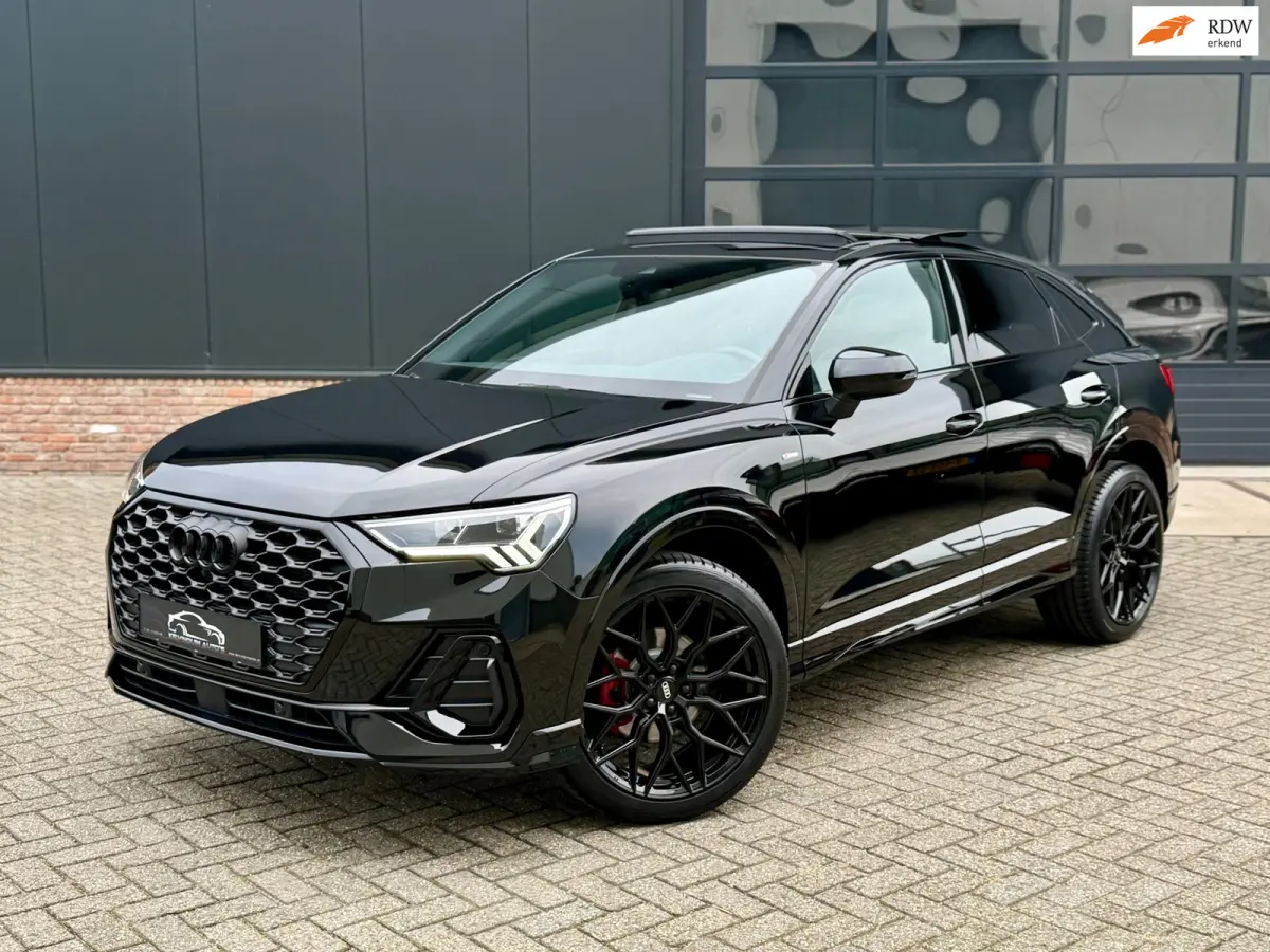 35 TFSI S-Line 150 pk Blackstyle/pano/Camera/sfeerverlichting