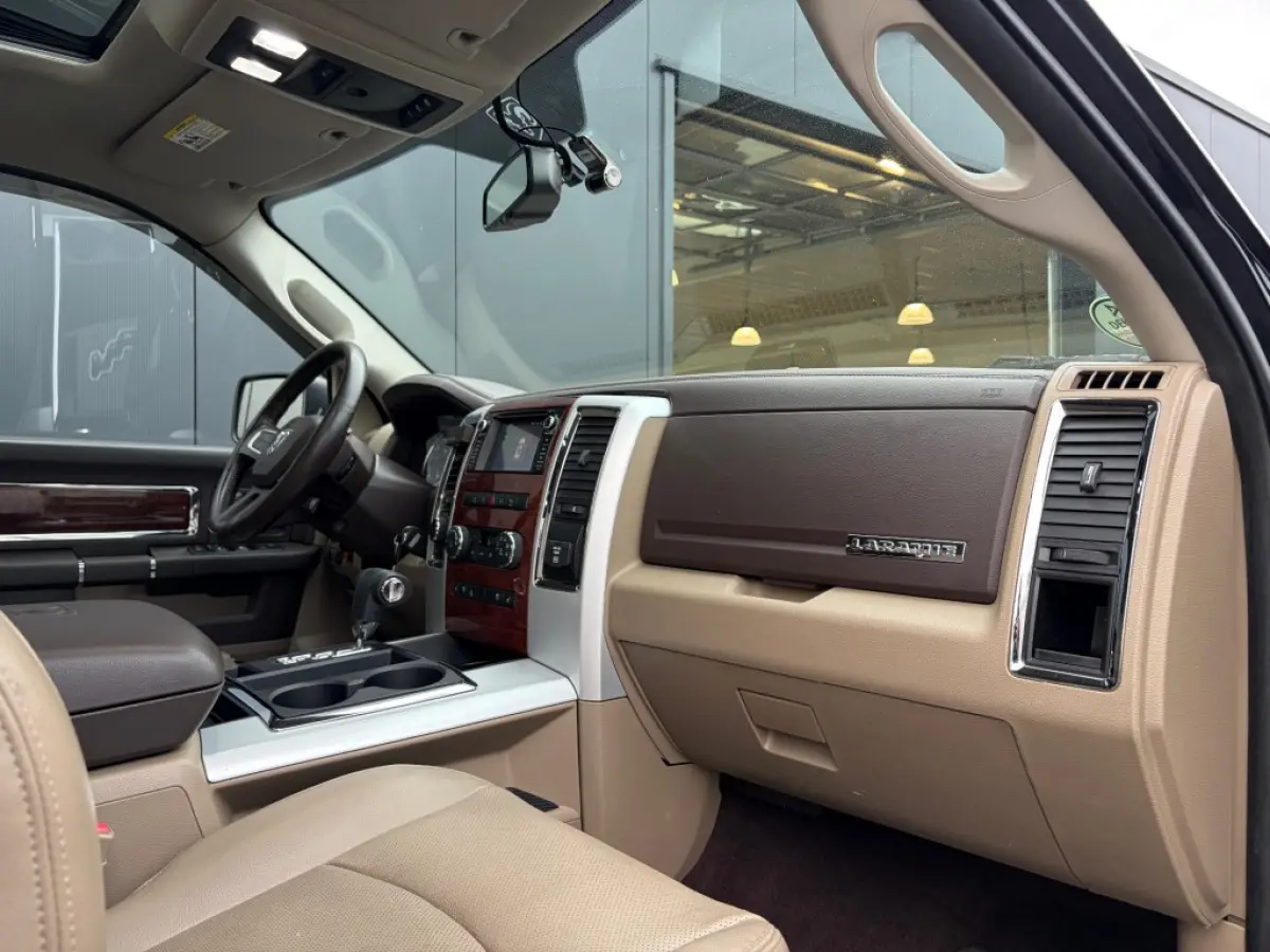 1500 5.7 V8 LPG Laramie Crew Cab MARGE S.dak Leder Camera Trekhaak