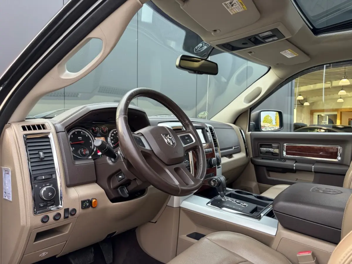 1500 5.7 V8 LPG Laramie Crew Cab MARGE S.dak Leder Camera Trekhaak