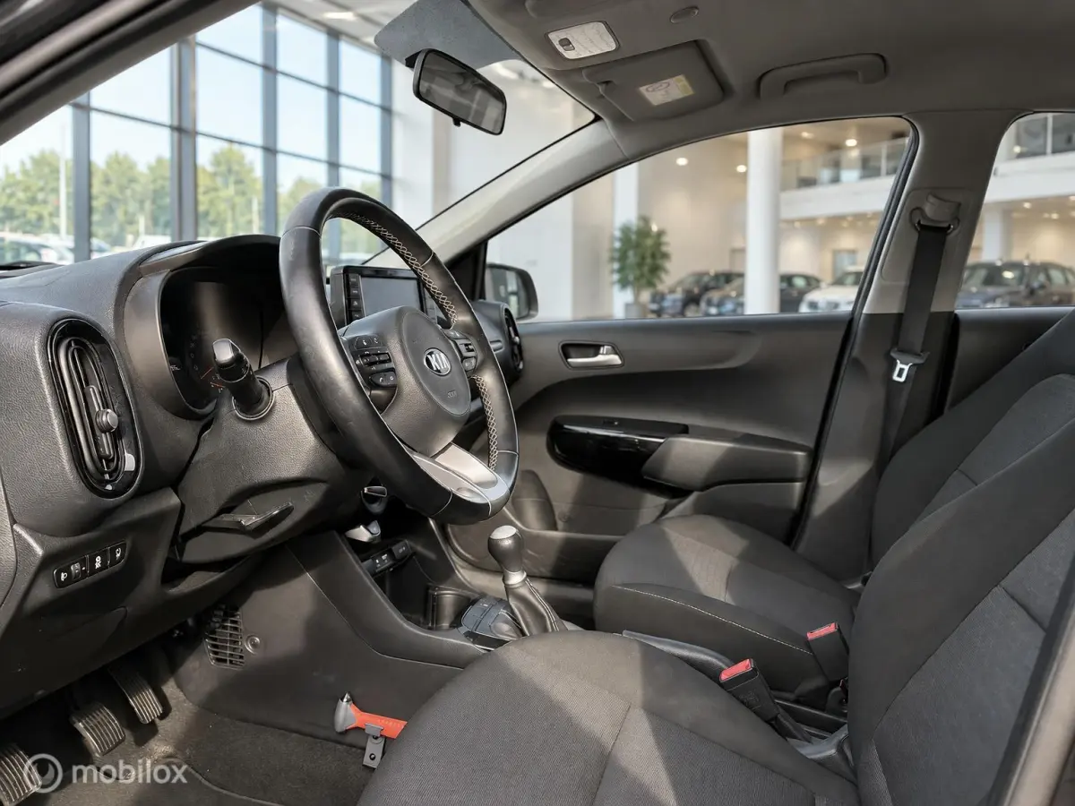 1.0 CVVT DynamicLine | CarPlay | Camera | Airco | LM Velgen | 5-Deurs