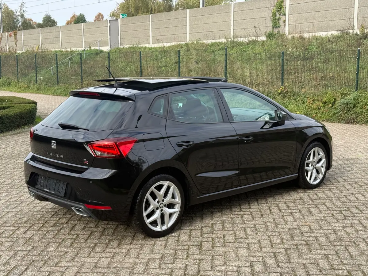 1.5 TSI FR PANO I LED I CARPLAY I CAMERA I 150PK I NAVI I 2E EIG