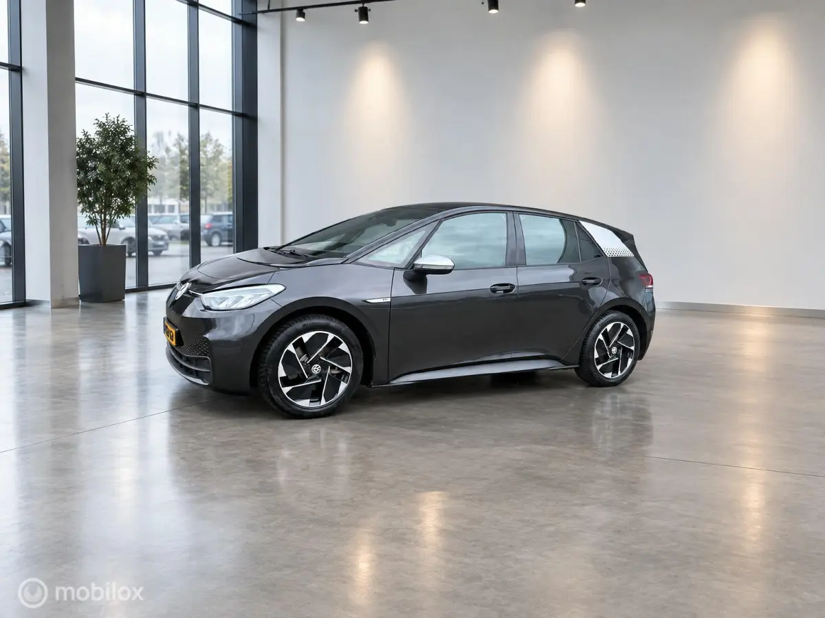 First 58 kWh | SOH 91% | Slechts 66.761 KM | APK 08/2028 | 2 Sleutels |ALL SEASON BANDEN