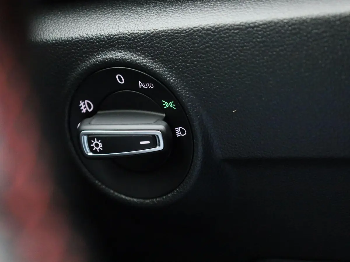 1.5 TSI Sport 150 PK | Automaat | Panoramadak | Navigatie | Adaptive Crusie Control | Lane Assist | Stoelverwarming | Achteruitrijcamera | Elektrische achterklep |