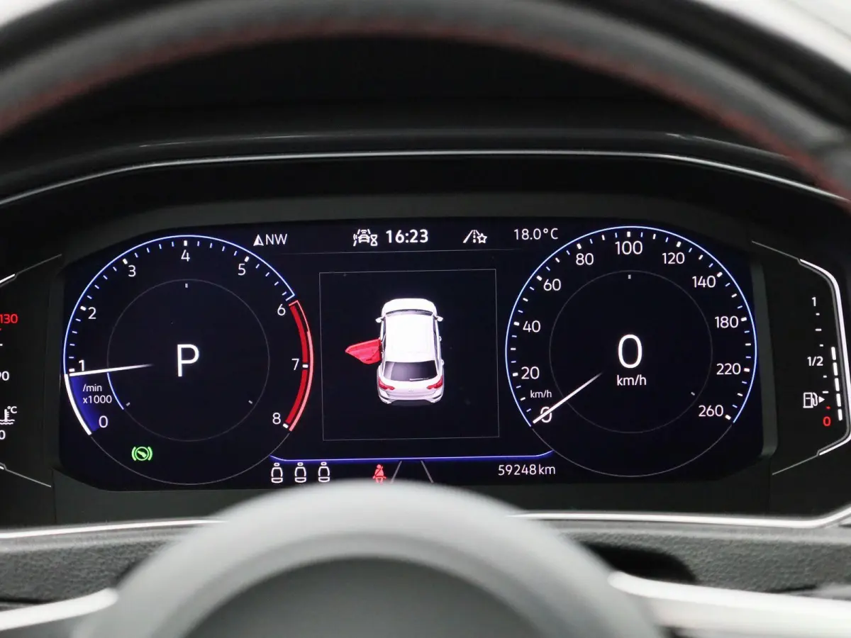 1.5 TSI Sport 150 PK | Automaat | Panoramadak | Navigatie | Adaptive Crusie Control | Lane Assist | Stoelverwarming | Achteruitrijcamera | Elektrische achterklep |
