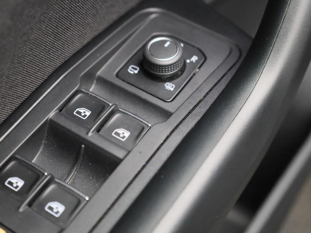 1.5 TSI Sport 150 PK | Automaat | Panoramadak | Navigatie | Adaptive Crusie Control | Lane Assist | Stoelverwarming | Achteruitrijcamera | Elektrische achterklep |