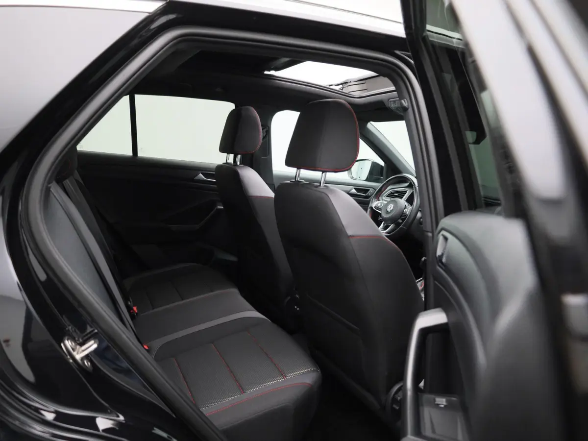 1.5 TSI Sport 150 PK | Automaat | Panoramadak | Navigatie | Adaptive Crusie Control | Lane Assist | Stoelverwarming | Achteruitrijcamera | Elektrische achterklep |