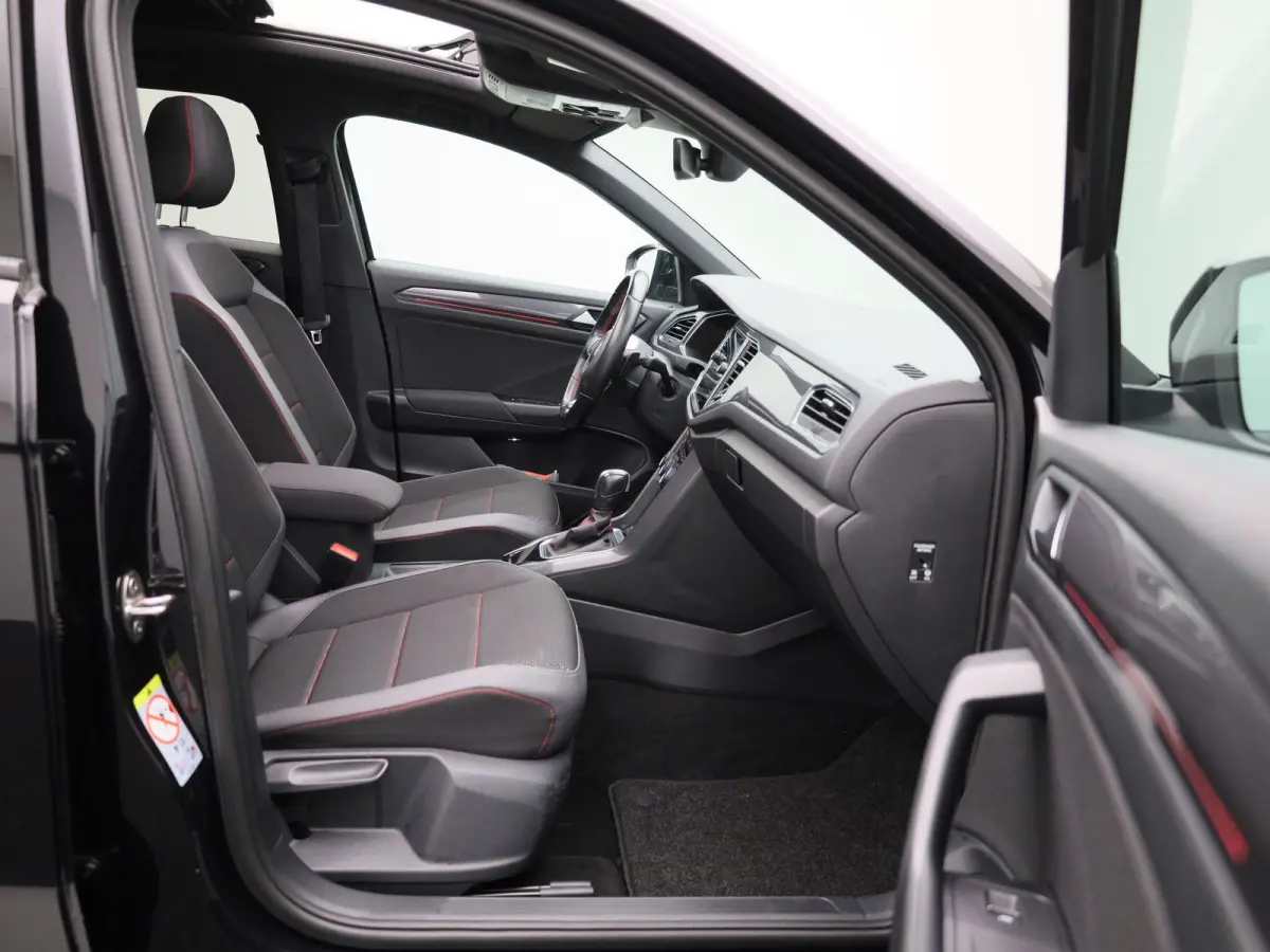1.5 TSI Sport 150 PK | Automaat | Panoramadak | Navigatie | Adaptive Crusie Control | Lane Assist | Stoelverwarming | Achteruitrijcamera | Elektrische achterklep |