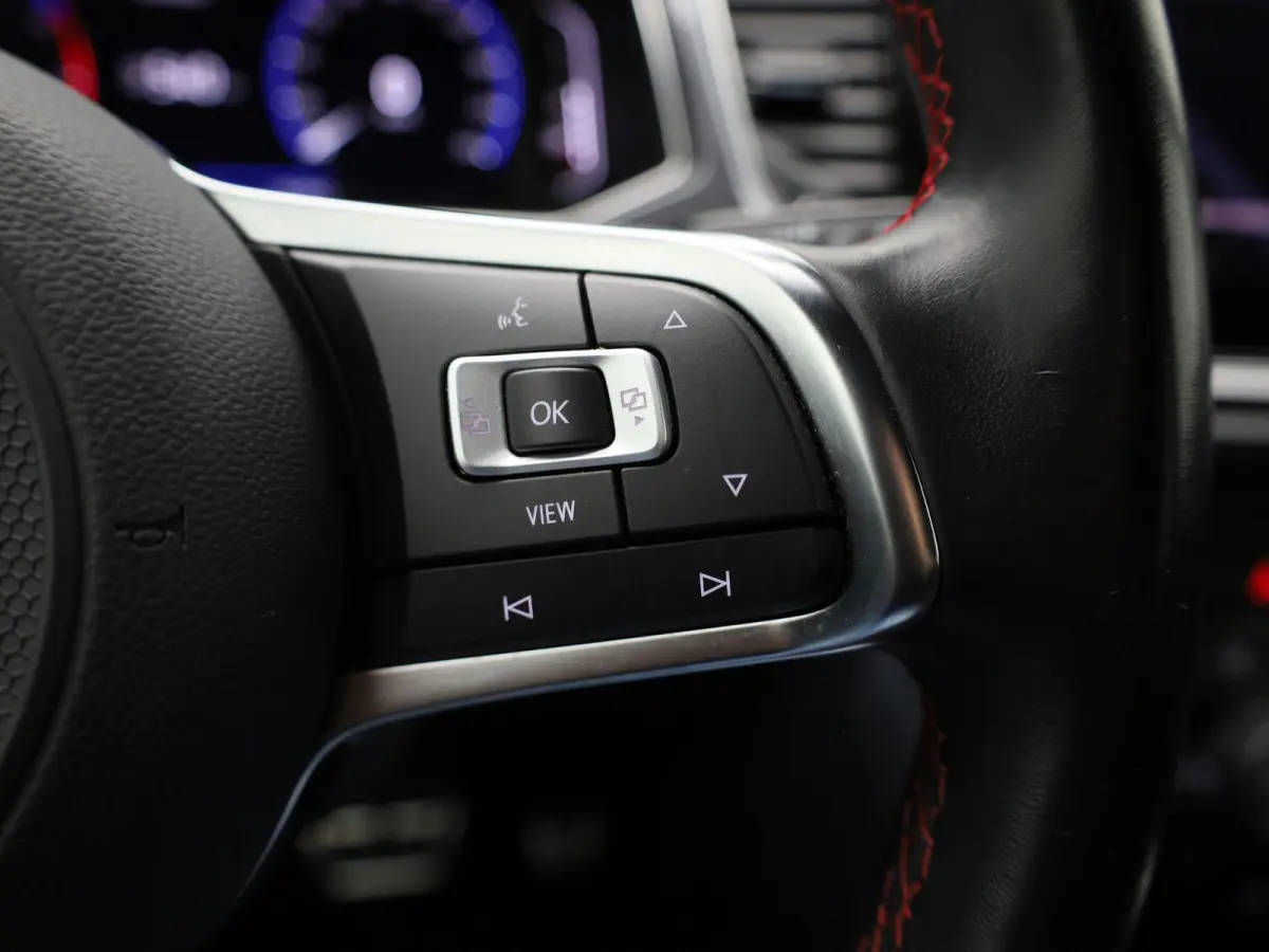 1.5 TSI Sport 150 PK | Automaat | Panoramadak | Navigatie | Adaptive Crusie Control | Lane Assist | Stoelverwarming | Achteruitrijcamera | Elektrische achterklep |
