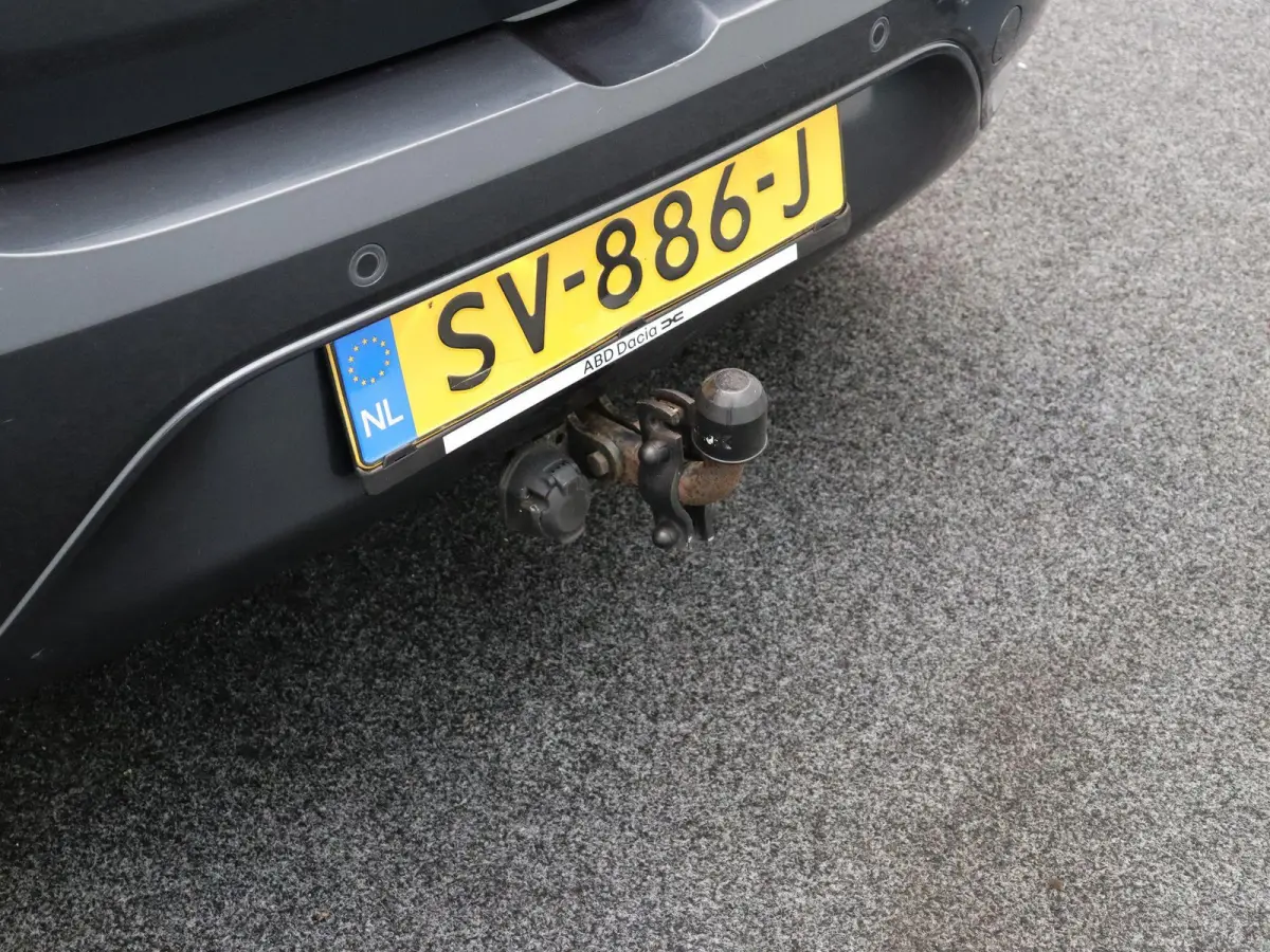 0.9 TCe SL Royaal | Cruise Control | Airconditioning | Lichtmetalen velgen | Parkeersensoren | Bluetooth |