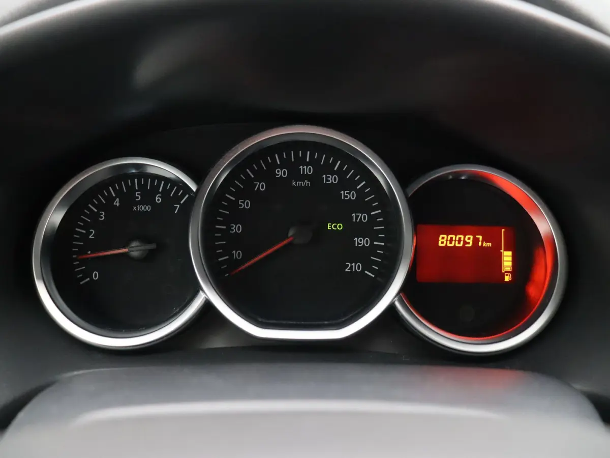 0.9 TCe SL Royaal | Cruise Control | Airconditioning | Lichtmetalen velgen | Parkeersensoren | Bluetooth |