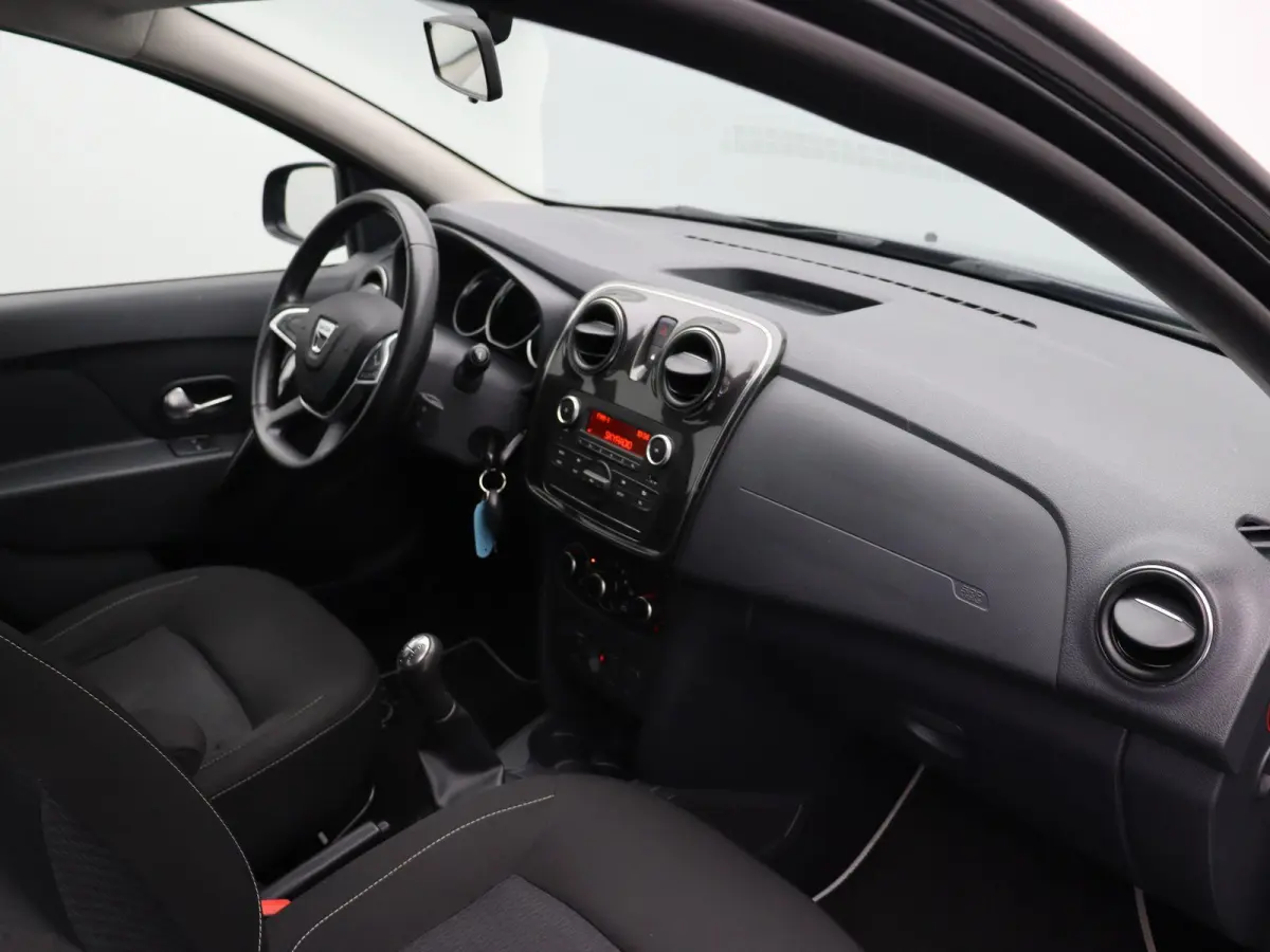 0.9 TCe SL Royaal | Cruise Control | Airconditioning | Lichtmetalen velgen | Parkeersensoren | Bluetooth |