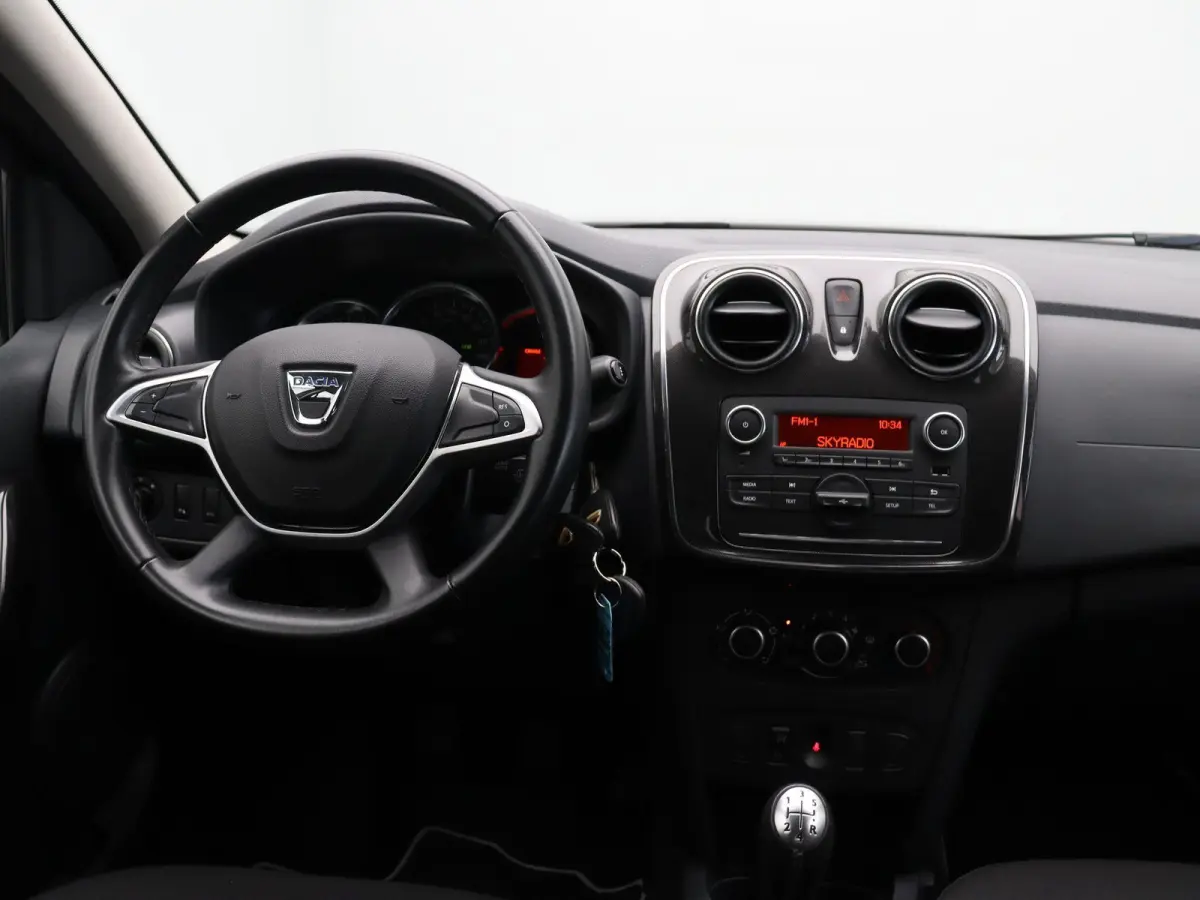 0.9 TCe SL Royaal | Cruise Control | Airconditioning | Lichtmetalen velgen | Parkeersensoren | Bluetooth |