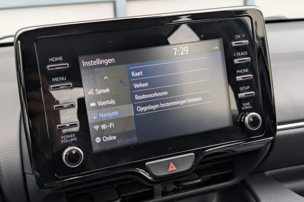 1.5 Hybrid Active Apple Carplay / Android Auto