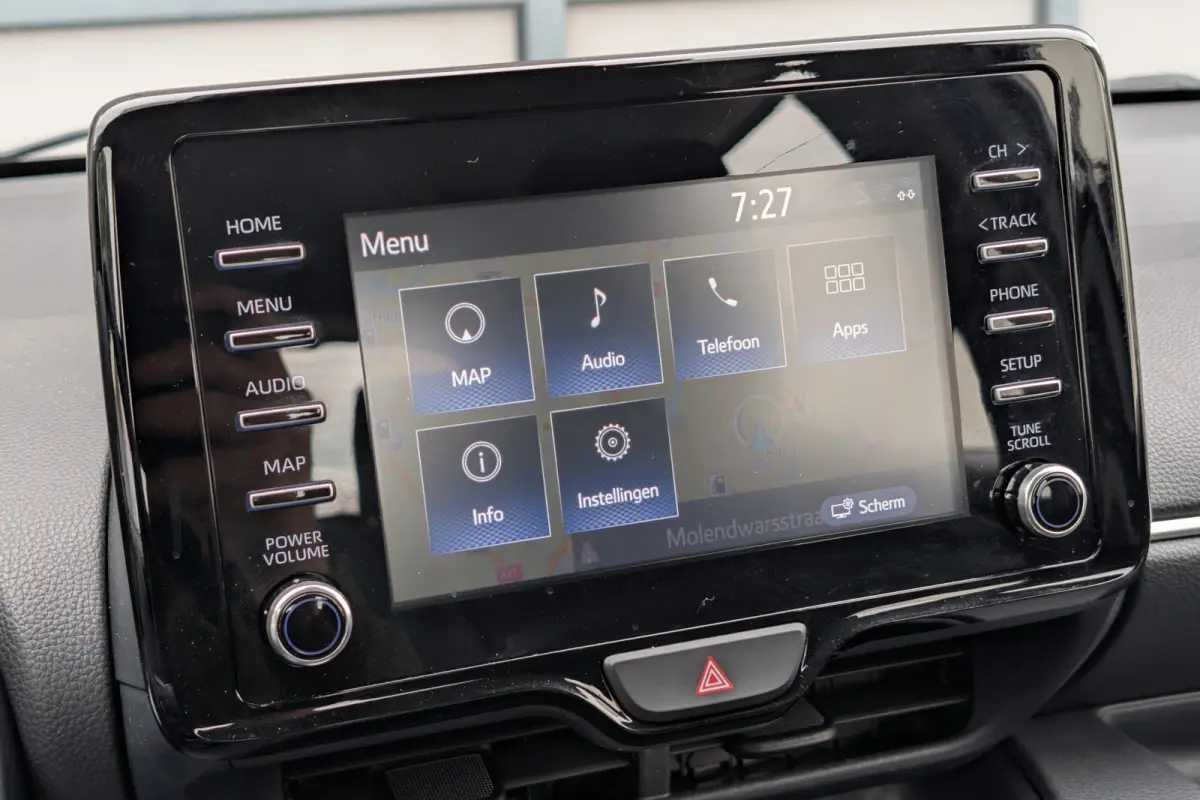 1.5 Hybrid Active Apple Carplay / Android Auto