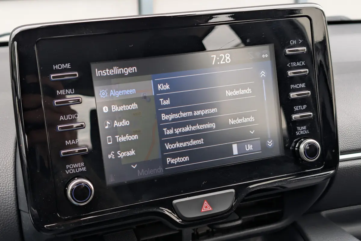 1.5 Hybrid Active Apple Carplay / Android Auto