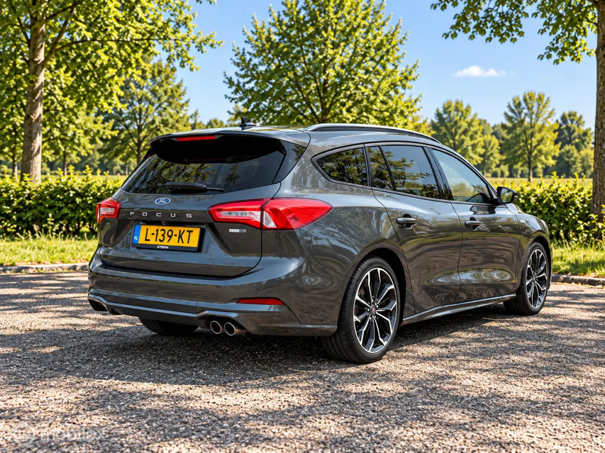 1.0 EcoBoost Hybrid ST Line X Business