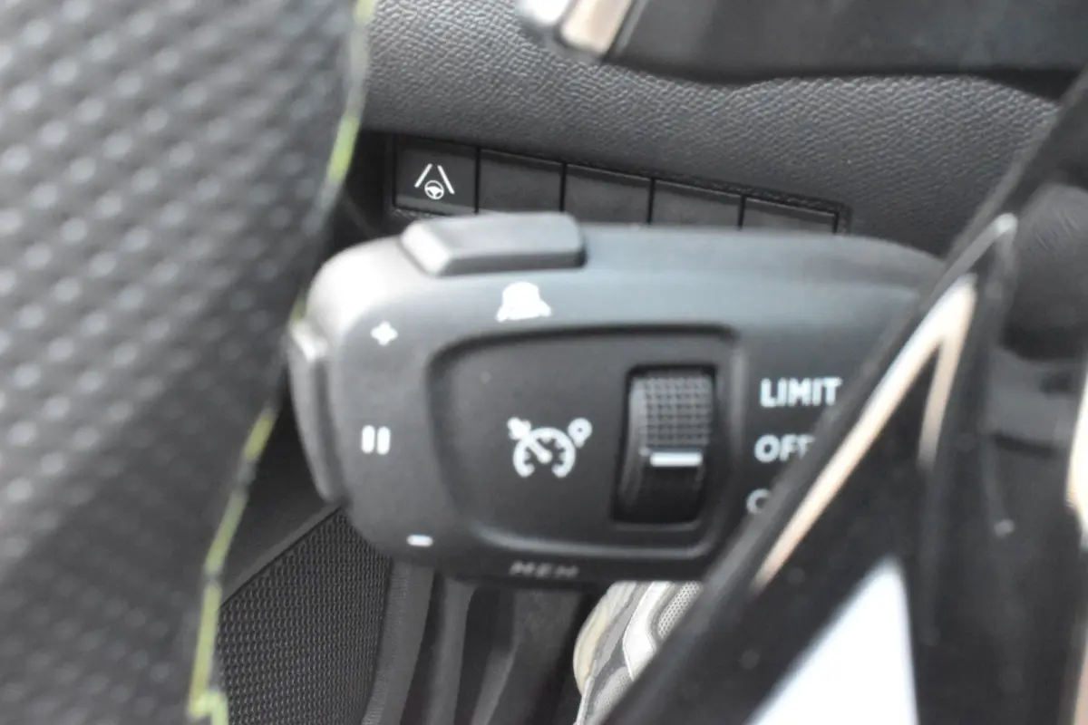 Hybrid 145 EAT8 GT | Automaat | Navigatie | Airco | Parkeerhulp |