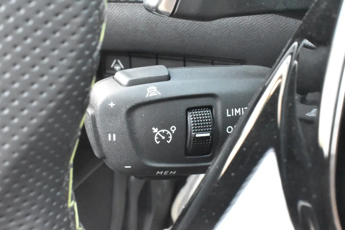 Hybrid 145 EAT8 GT | Automaat | Navigatie | Airco | Parkeerhulp |