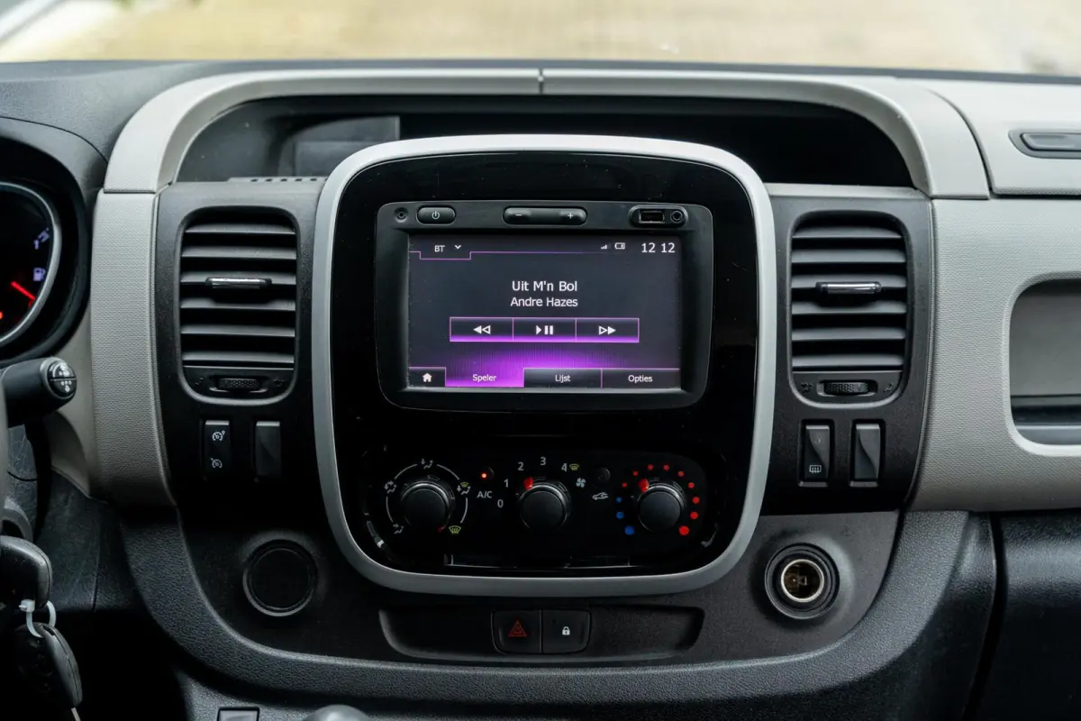 bestel 1.6 dCi T29 L2H1 DC Comfort