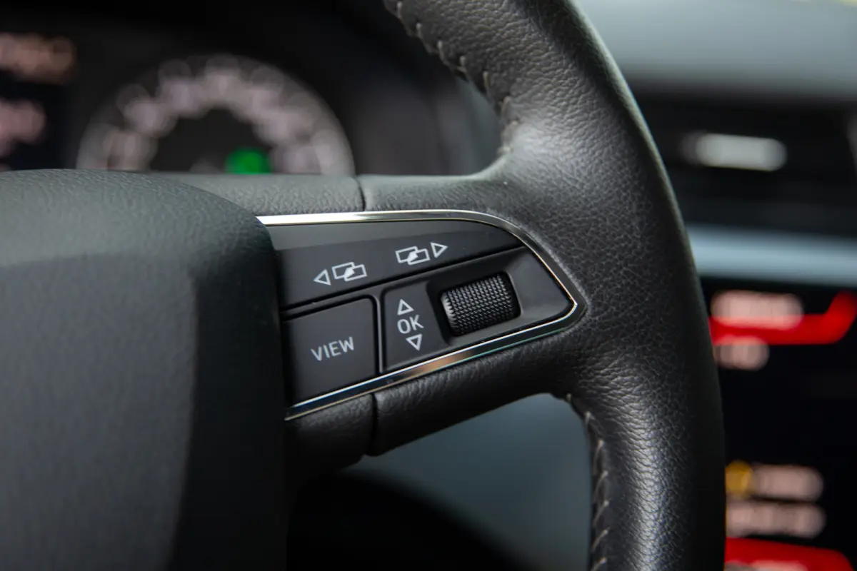1.0 TSI Style Business Intense , Apple Carplay, Cruise control, Achteruitrijcamera,