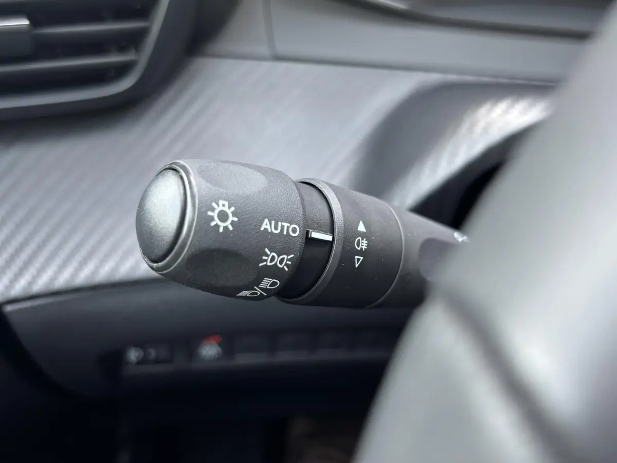 75pk Active | 1ste eigenaar | AppleCarPlay/Android | Airco | Cruise control | Isofix