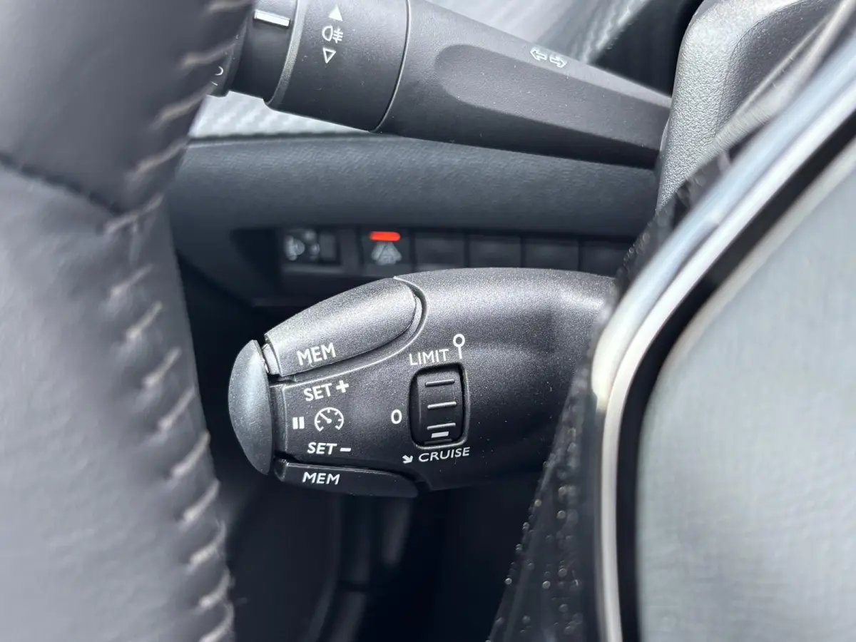 75pk Active | 1ste eigenaar | AppleCarPlay/Android | Airco | Cruise control | Isofix