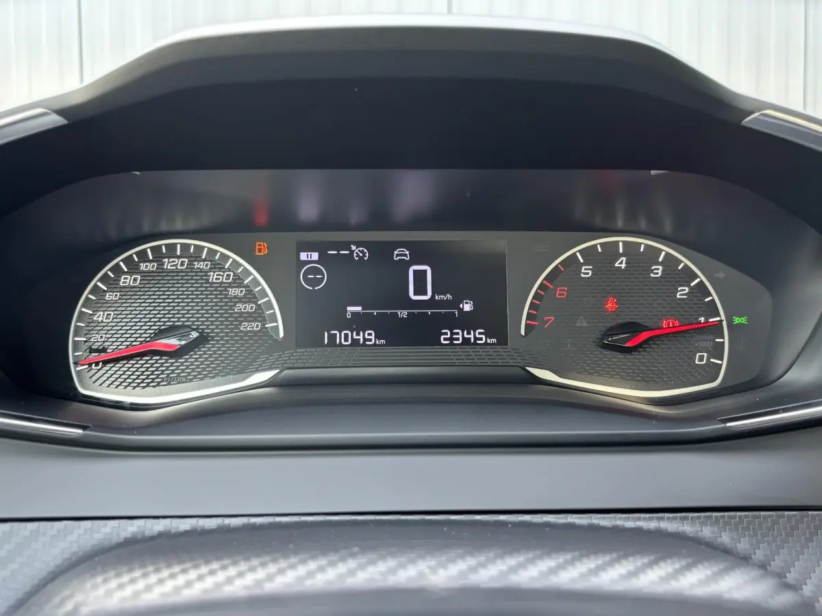 75pk Active | 1ste eigenaar | AppleCarPlay/Android | Airco | Cruise control | Isofix