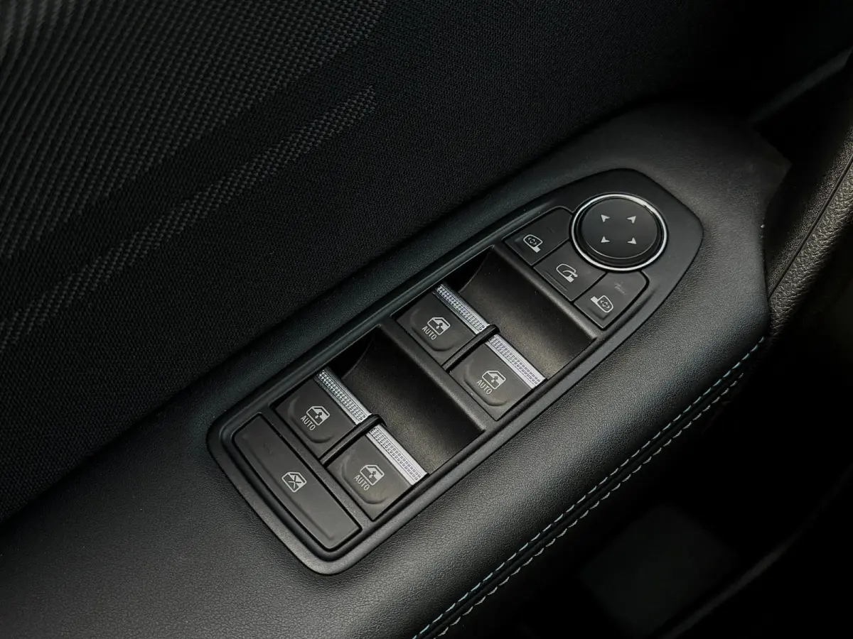 1.6 E-Tech full hybrid 145 Allpine | ACC | 19 inch | Carplay | Camera | Sfeerverlichting