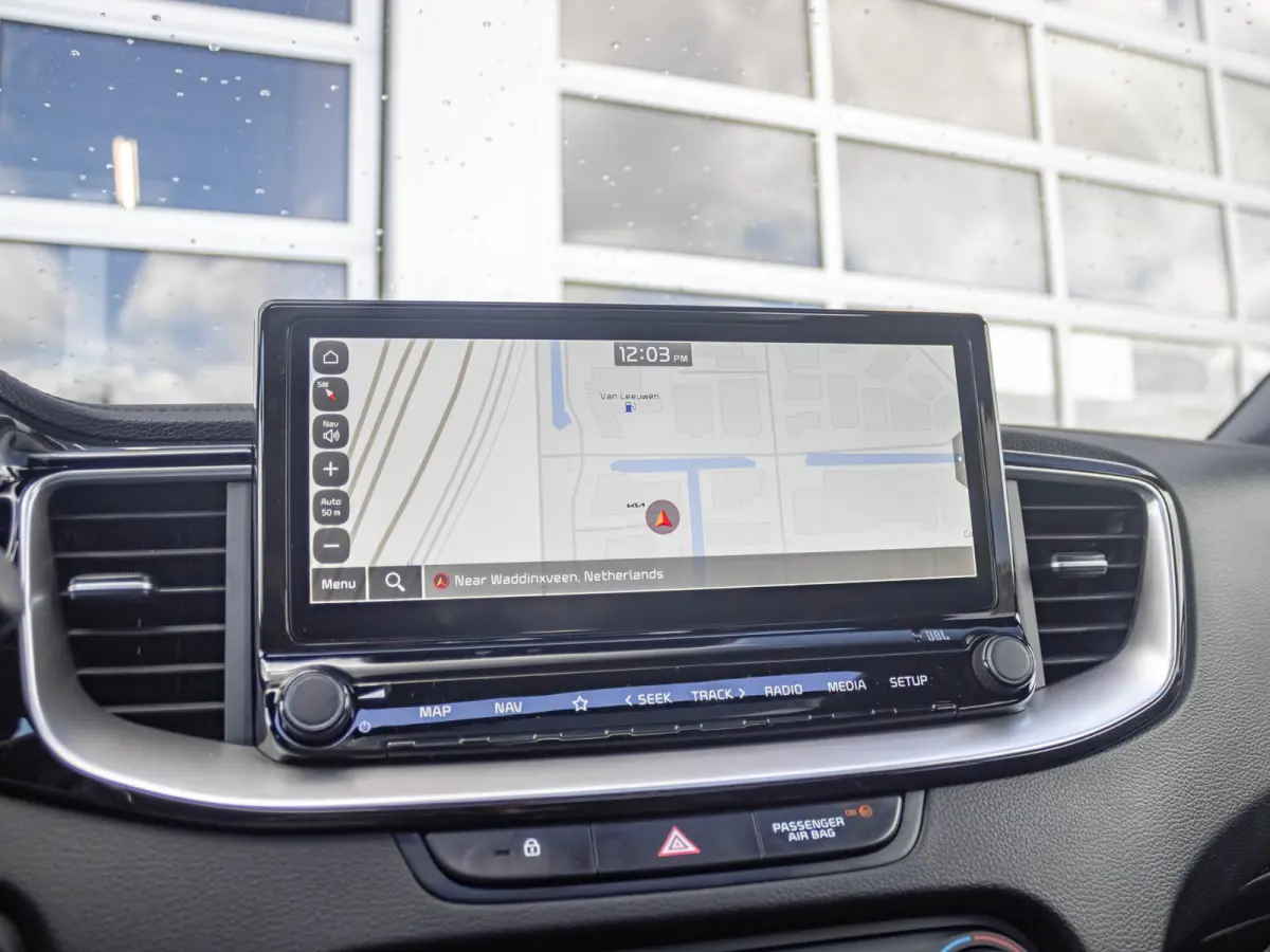 1.5 T-GDi GT-PlusLine | Automaat | Schuif/kanteldak | Adaptief | Elektrische stoelen| Stoel/stuurverwarming | Carplay | Cruise | Camera