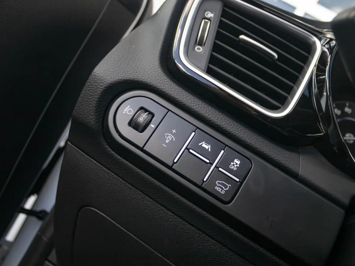 1.5 T-GDi GT-PlusLine | Automaat | Schuif/kanteldak | Adaptief | Elektrische stoelen| Stoel/stuurverwarming | Carplay | Cruise | Camera