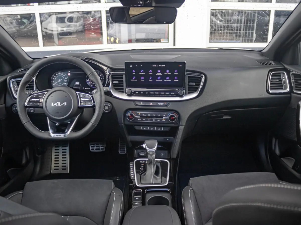 1.5 T-GDi GT-PlusLine | Automaat | Schuif/kanteldak | Adaptief | Elektrische stoelen| Stoel/stuurverwarming | Carplay | Cruise | Camera