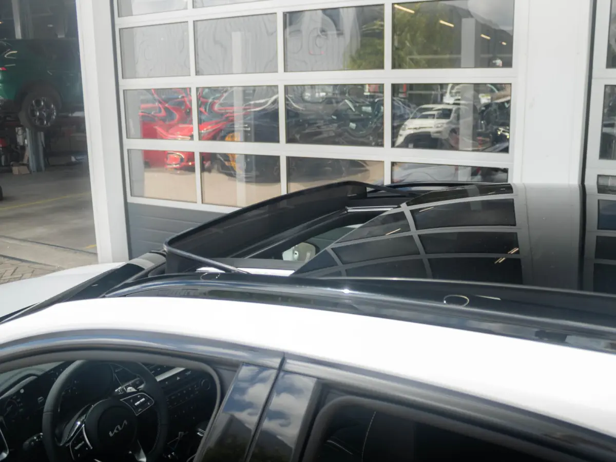 1.5 T-GDi GT-PlusLine | Automaat | Schuif/kanteldak | Adaptief | Elektrische stoelen| Stoel/stuurverwarming | Carplay | Cruise | Camera