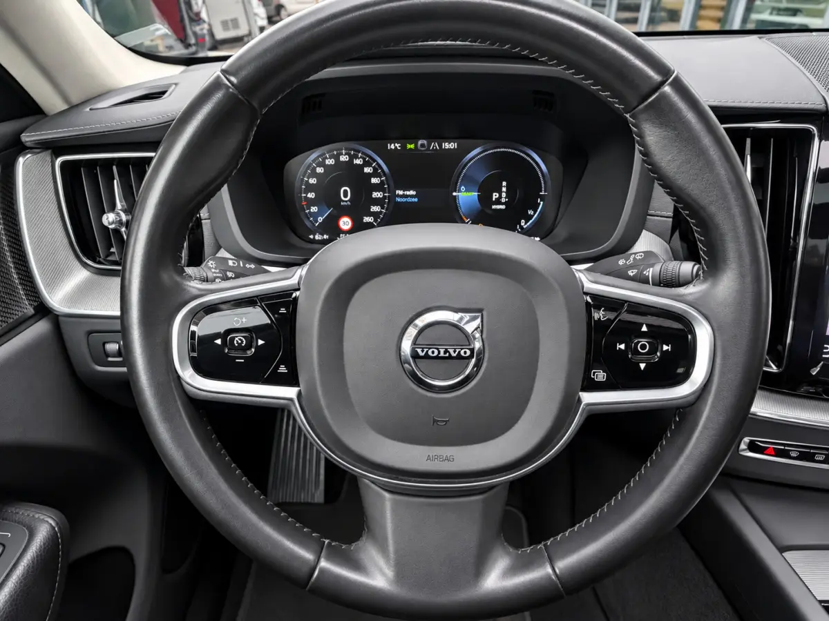2.0 T8 Twin Engine AWD Inscription *Pano*Trekhaak*