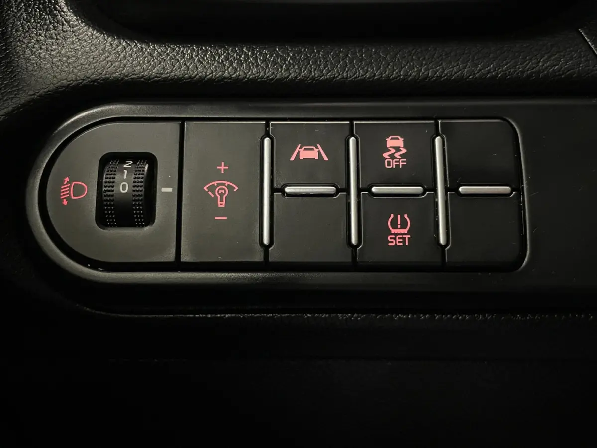 1.0 T-GDi DynamicLine|APPLE CARPLAY+ANDROID AUTO|STOEL+STUURVERW|CAMERA|CRUISE+CLIMATE|1 EIGENAAR|INCL.BTW|