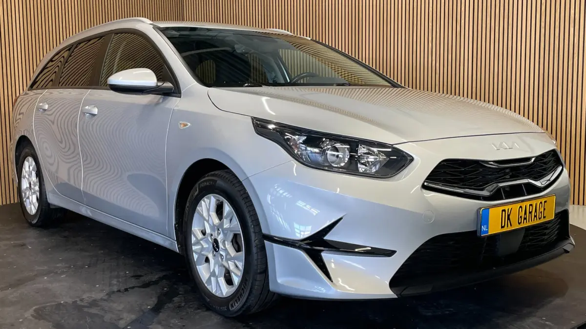 1.0 T-GDi DynamicLine|APPLE CARPLAY+ANDROID AUTO|STOEL+STUURVERW|CAMERA|CRUISE+CLIMATE|1 EIGENAAR|INCL.BTW|