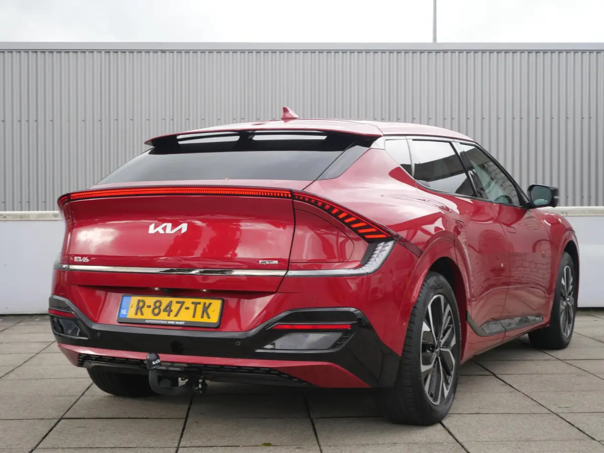 GT-Line 77.4 kWh | 1600KG trekgewicht | Stoel/stuurverwarming | Elektrische Stoelen | Camera | Adaptief | Carplay