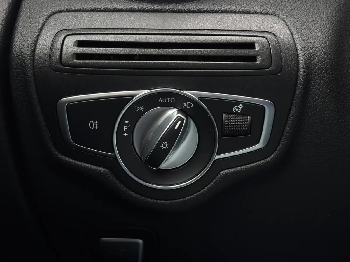4MATIC Premium Plus AMG-Line(Goed OndH, Panorama, Camera, StoelV, Trekhaak, Navi, Etc)