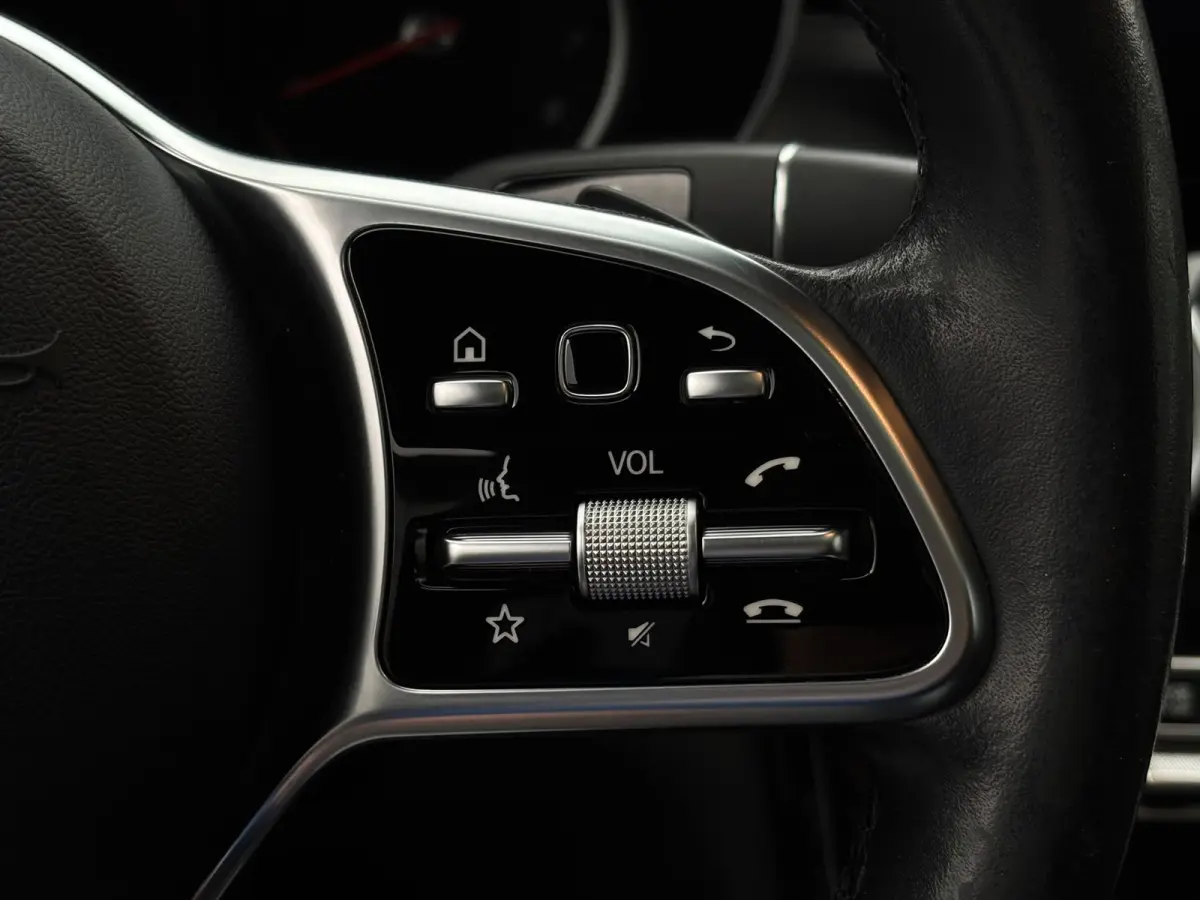 4MATIC Premium Plus AMG-Line(Goed OndH, Panorama, Camera, StoelV, Trekhaak, Navi, Etc)