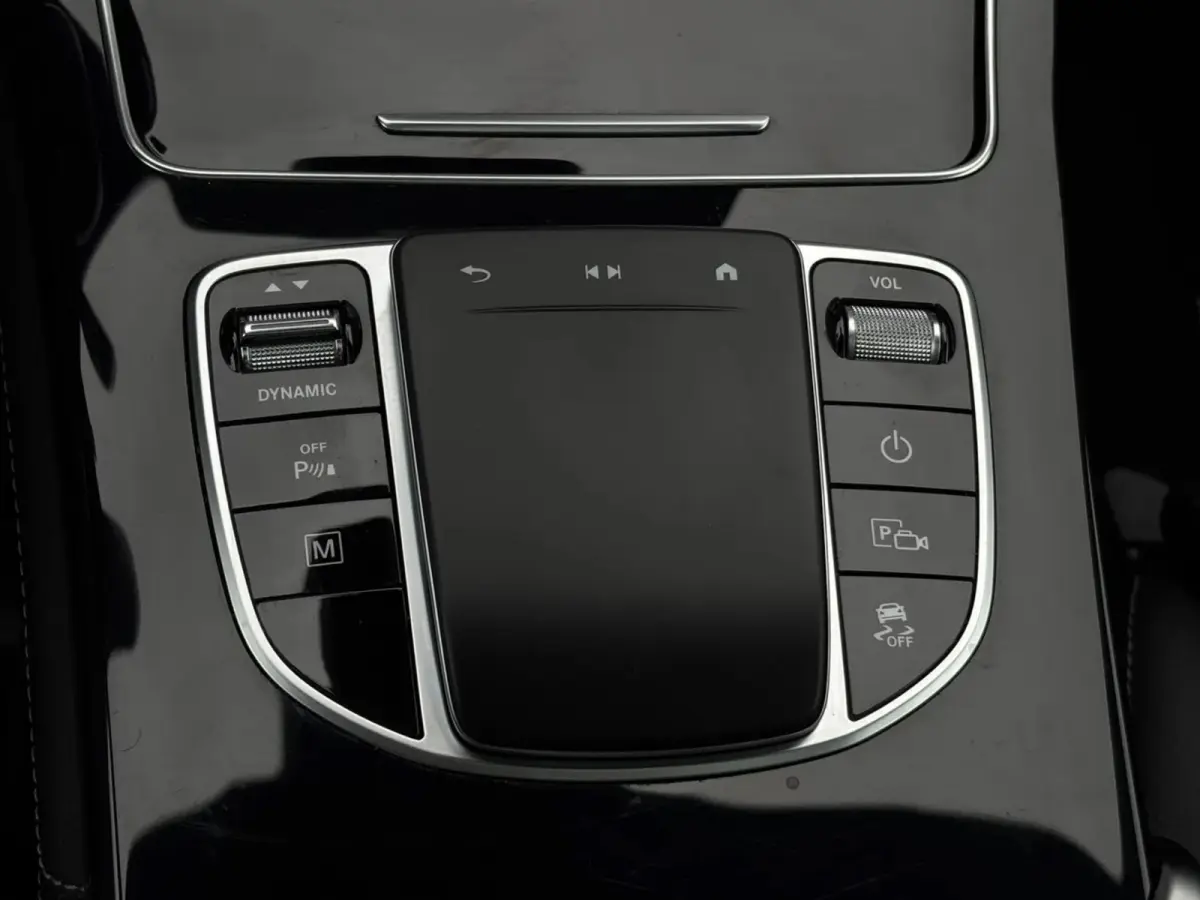 4MATIC Premium Plus AMG-Line(Goed OndH, Panorama, Camera, StoelV, Trekhaak, Navi, Etc)