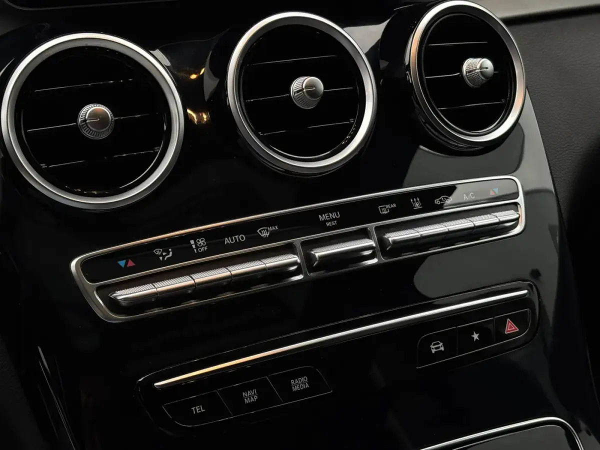 4MATIC Premium Plus AMG-Line(Goed OndH, Panorama, Camera, StoelV, Trekhaak, Navi, Etc)