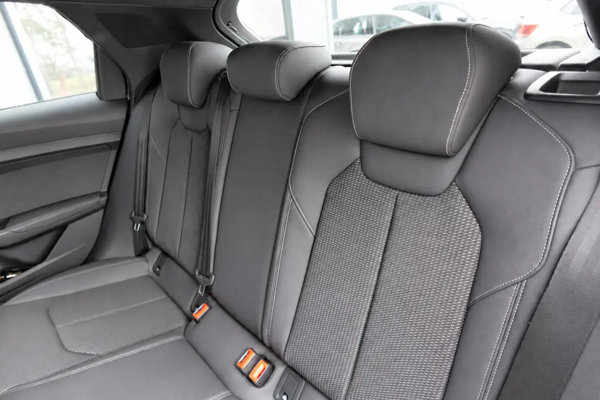 35 TFSI S-line KEYLESS SFEER ACC'