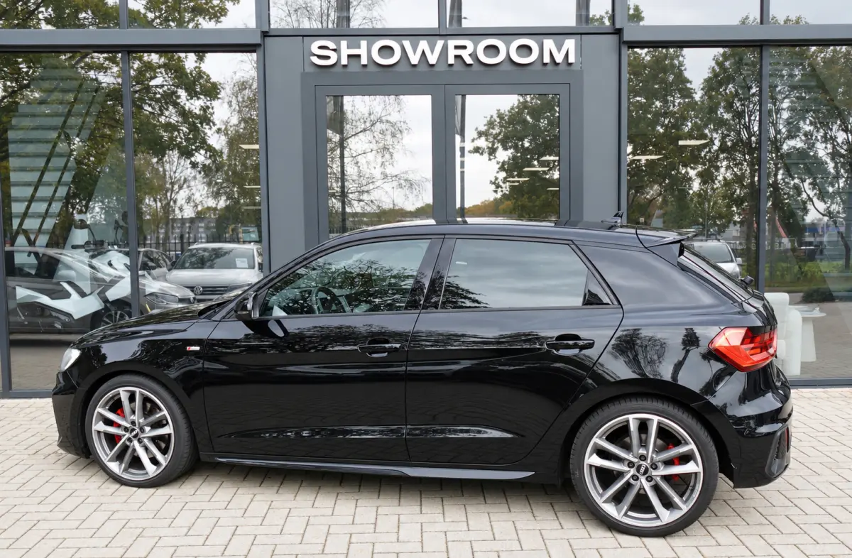 35 TFSI S-line KEYLESS SFEER ACC'