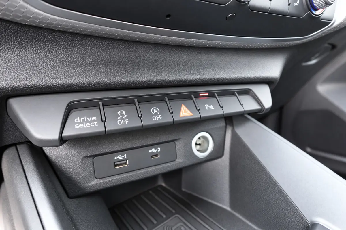 35 TFSI S-line KEYLESS SFEER ACC'