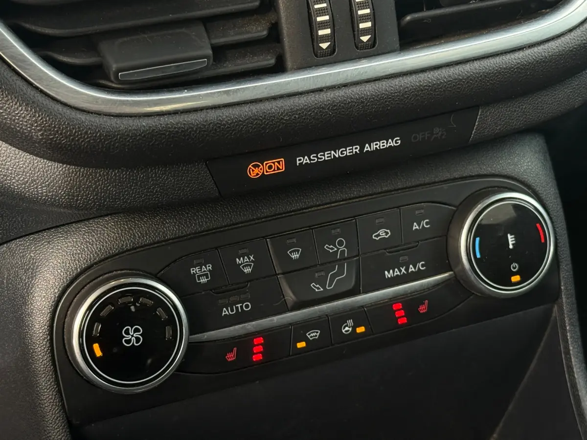 1.0 EcoBoost Titanium X B&O Camera Carplay Dodehoek